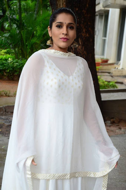 Rashmi Gautam Latest Photoshoot Pics 7