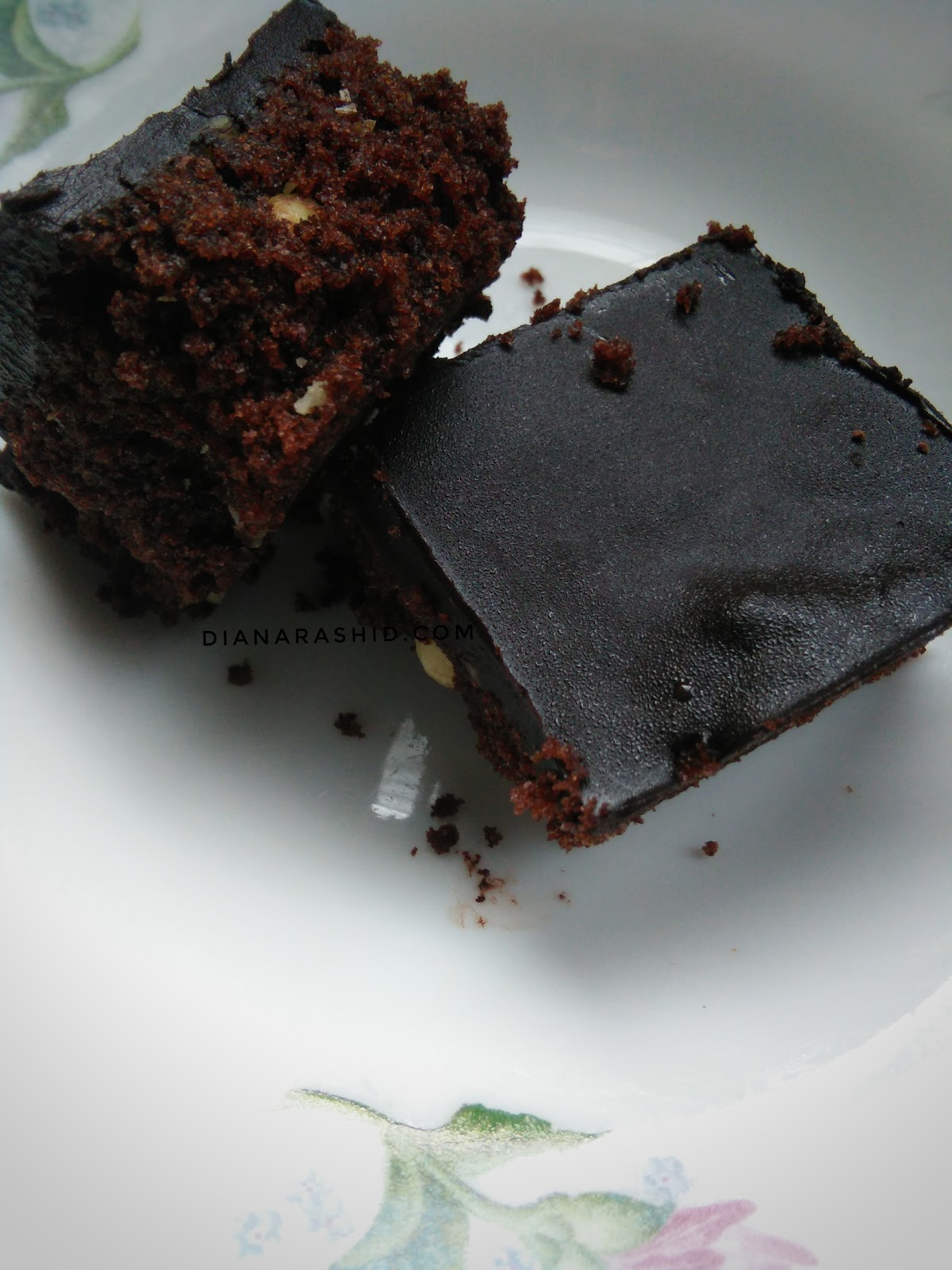 Resepi Chocolate Cake Bar Ringkas Dan Sedap