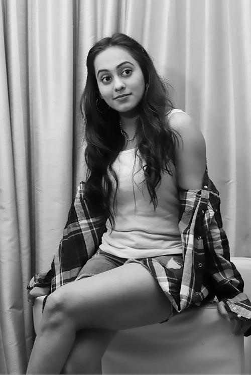 40 beautiful photos of Krutika Desai of Saath Nibhaana Saathiya 2. Wiki Bio, films, Age, music videos.
Top 10 of Bollywood Hollywood Actresses, movies, photoshoots, music, fun Navel Queens Krutika Desai actress saath nibhaana saathiya 2 radhika baalveer returns masti pari