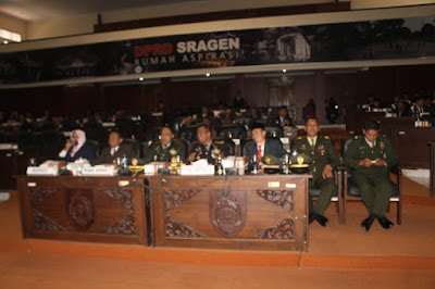 DANDIM 0725/SRAGEN MENDENGARKAN PIDATO KENEGARAAN BERSAMA FORKOPIMDA KAB.SRAGEN