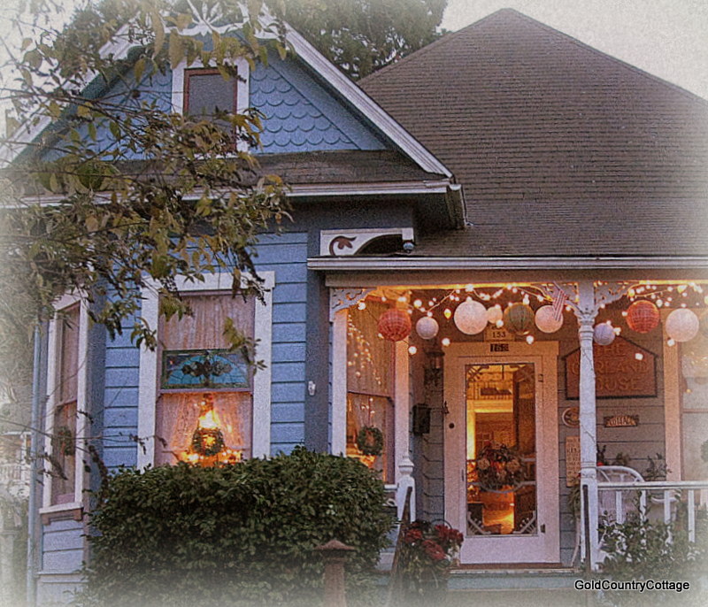 GoldCountryCottage A SIMPLE COTTAGE CHRISTMAS...