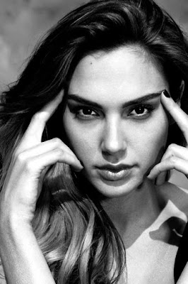 Shades of Gray: The Unifying Theme with Gal Gadot