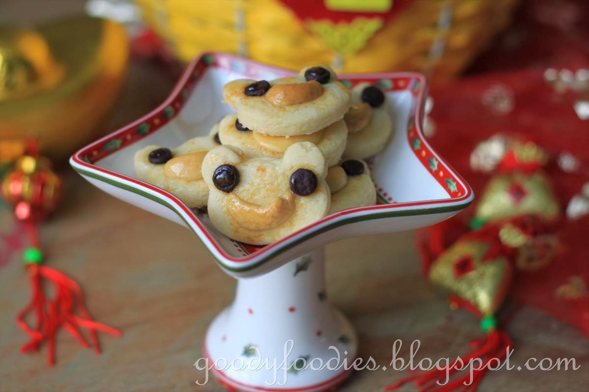 GoodyFoodies Recipe Cute animal cashew nut cookies (CNY)