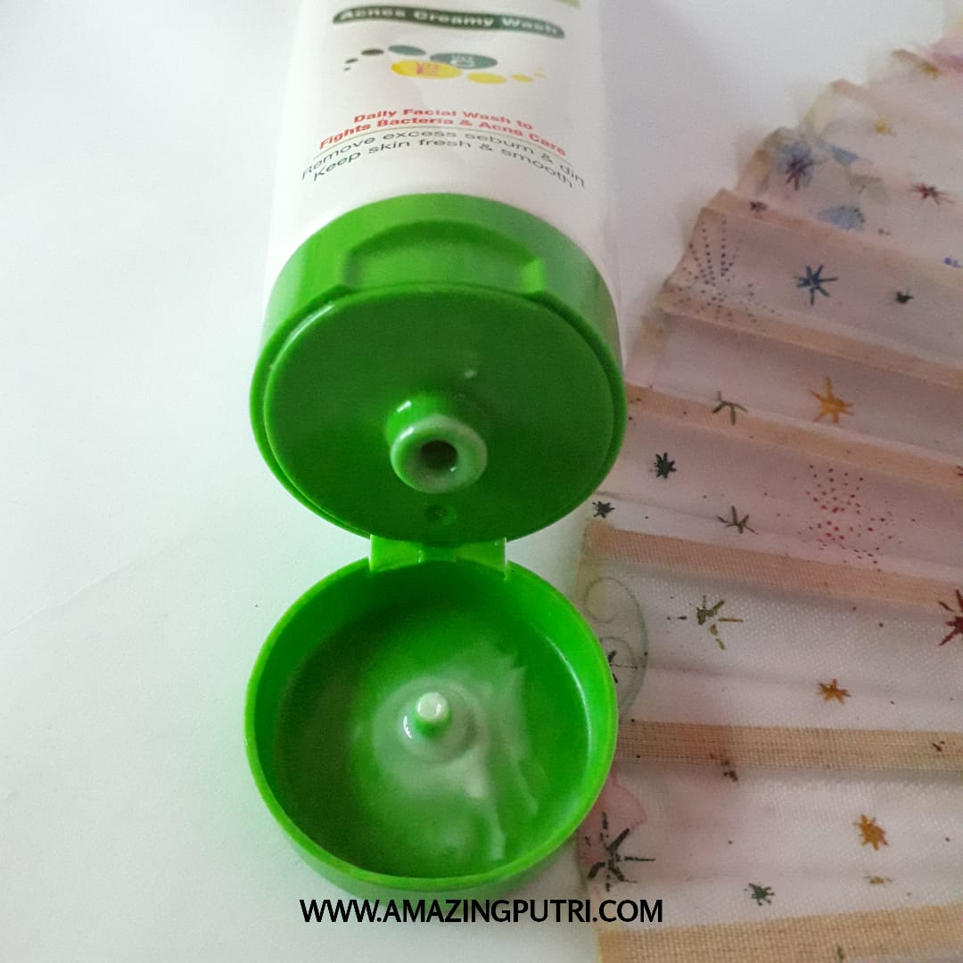 View Acnes Creamy Wash Komposisi
 Pics
