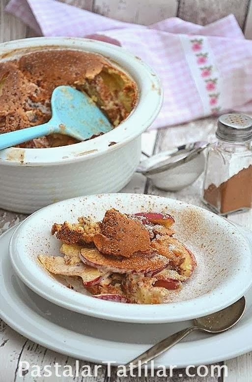 PastalarTatlılar . com Güveçte Elmalı Ekmek Tatlısı