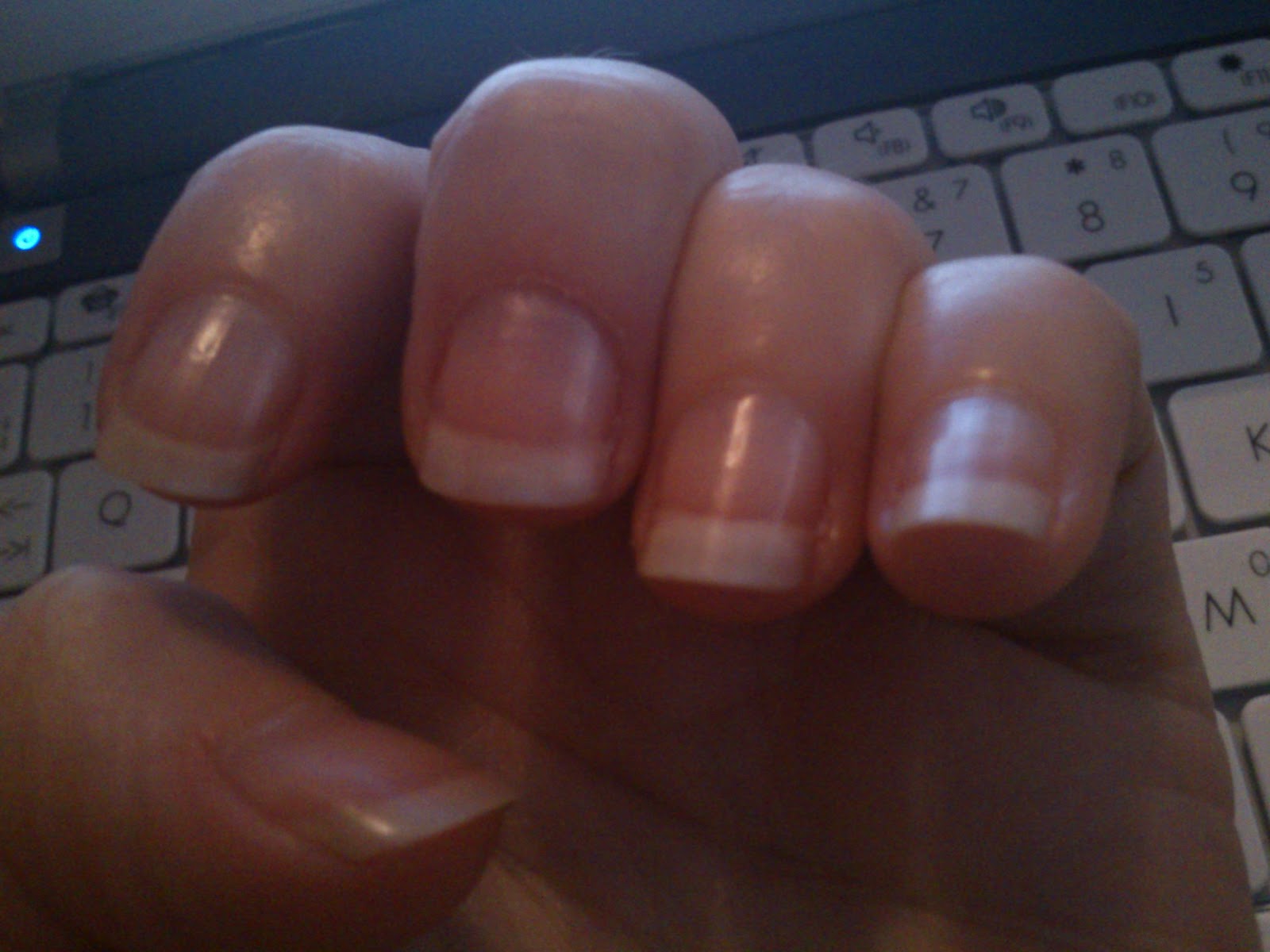 Bestys Beauty Bits Avon Nail experts pearl shine 10ml