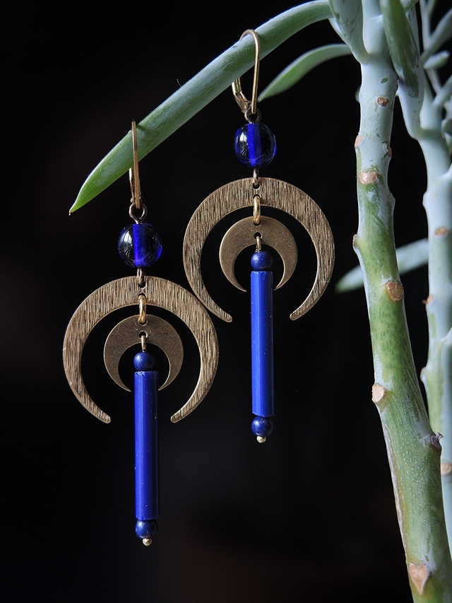 DIY oorbellen/earrings 'blue moon'