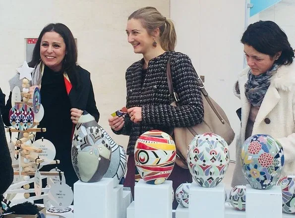 Hereditary Grand Duchess Stéphanie visited the Creators' Market (Marché des créateurs). jewellery, textile design