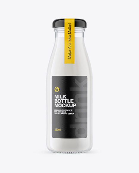 Download Berry Smoothie Bottle Mockup PSD Mockup Templates