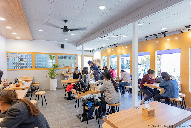 花山家宣飲麵鋪最新分店開幕囉!大啖文青乾拌麵、暖暖雙雙麵,還有麻辣手工水餃好夠味!