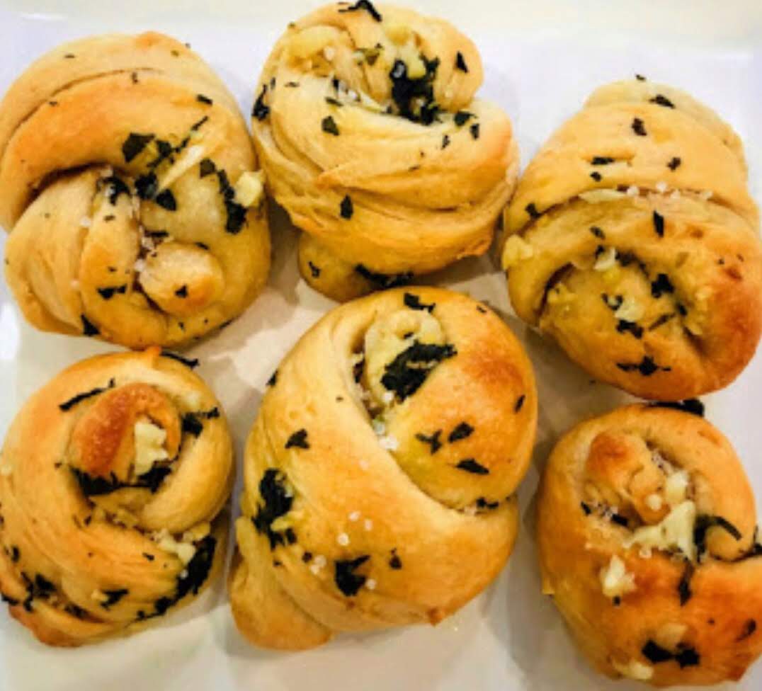 Garlic Knots