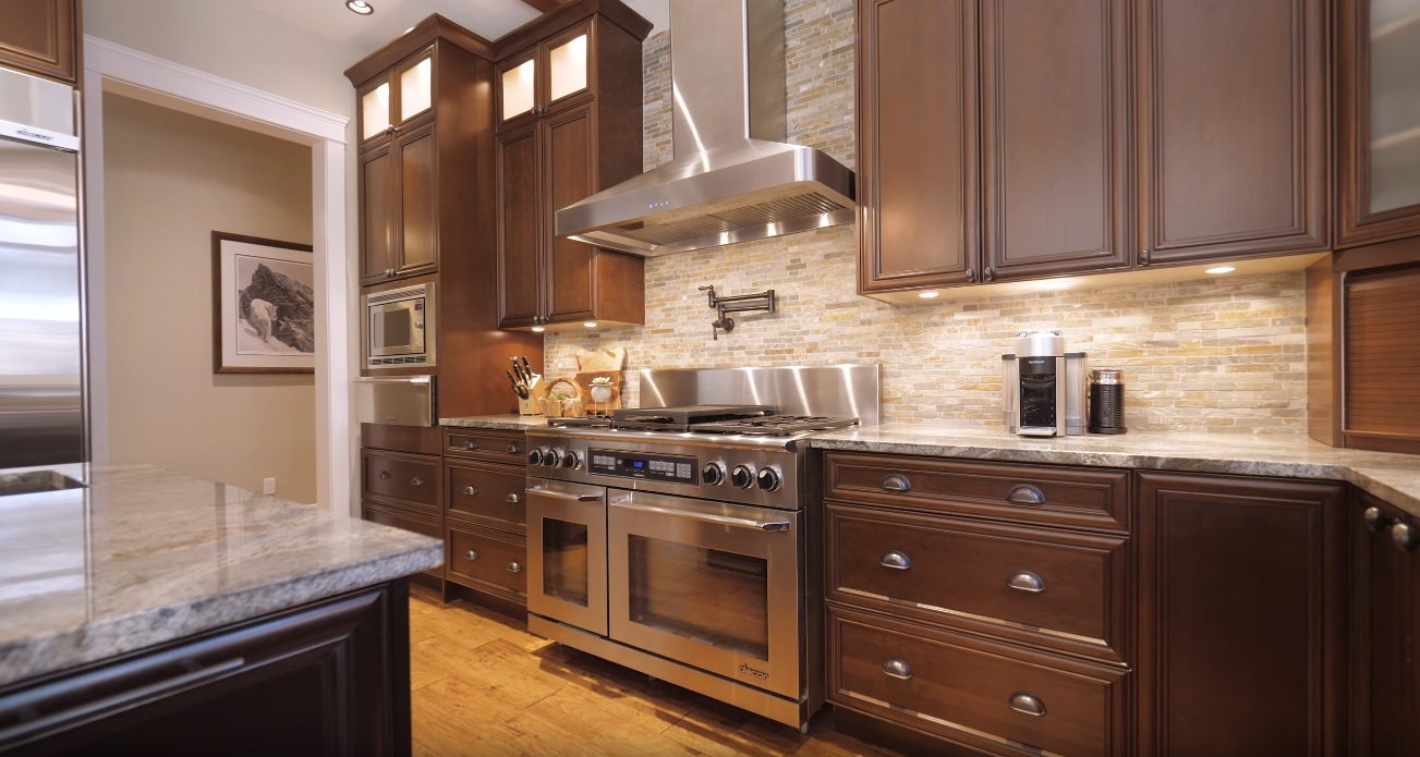 38 Photos vs. 2160 Summerwood Ln, Anmore, BC vs. Home Interior Design Tour