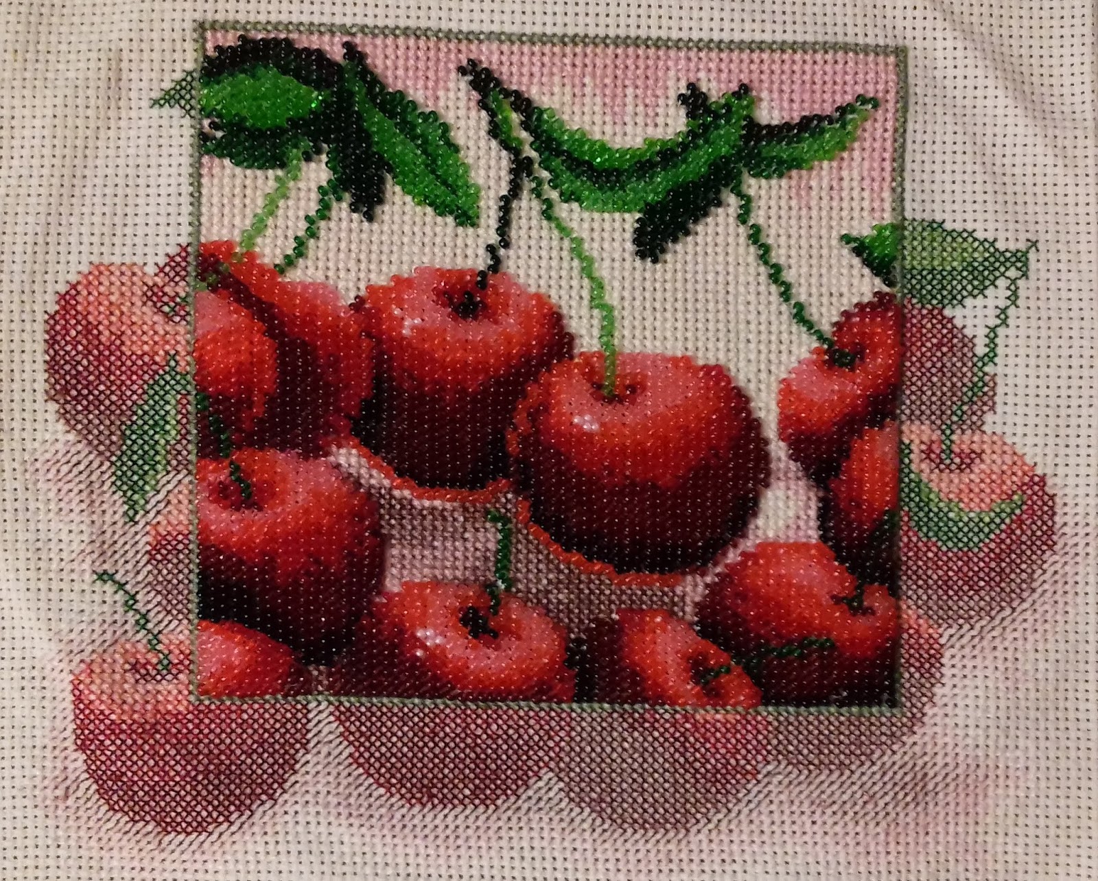 вышивка крестом вишенки. студия сочная вишня м-516. вышивка крестом вишни. чаривна мить вишня. вышивка крестом вишни.