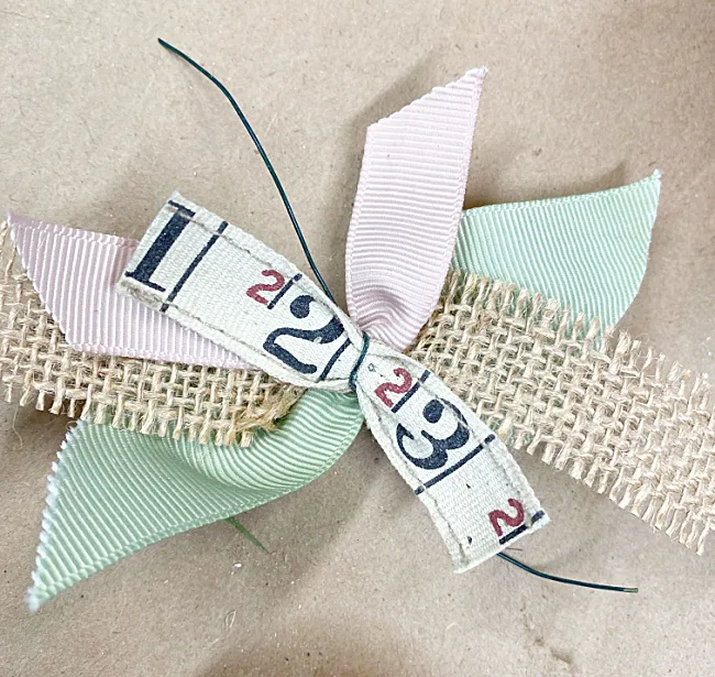 ribbon with tape measure, burlap and ribbon