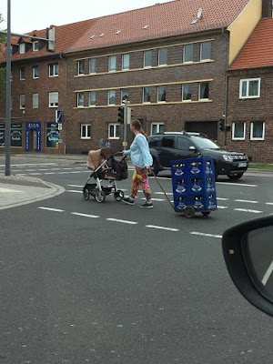 Die beste Ehefrau der Welt holt Bier lustig