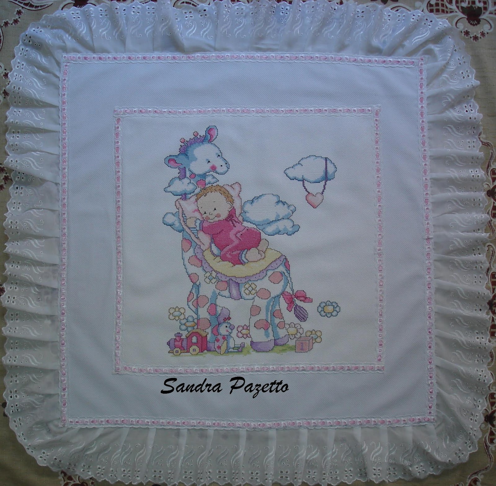 SANDRA PAZETTO PONTO CRUZ: Manta bordada em ponto cruz