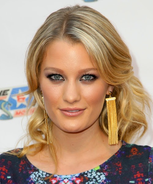 Prom Hairstyles Pulled To the Side