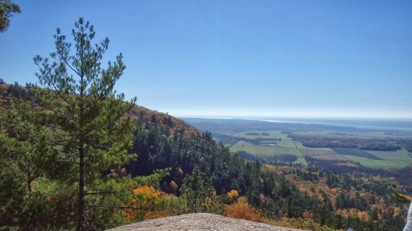 Marc Charron's Blog: Wolf Trail - Sentier des loups, Gatineau Park (Québec)