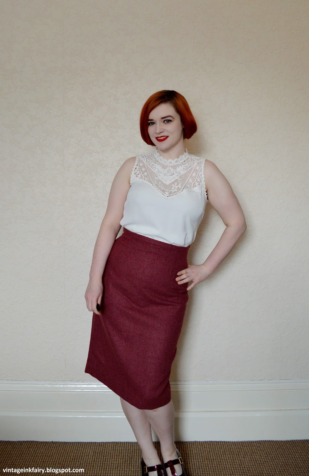 My Oh Sew Vintage Life: Dressing Demure - Ultimate Pencil Skirt from ...