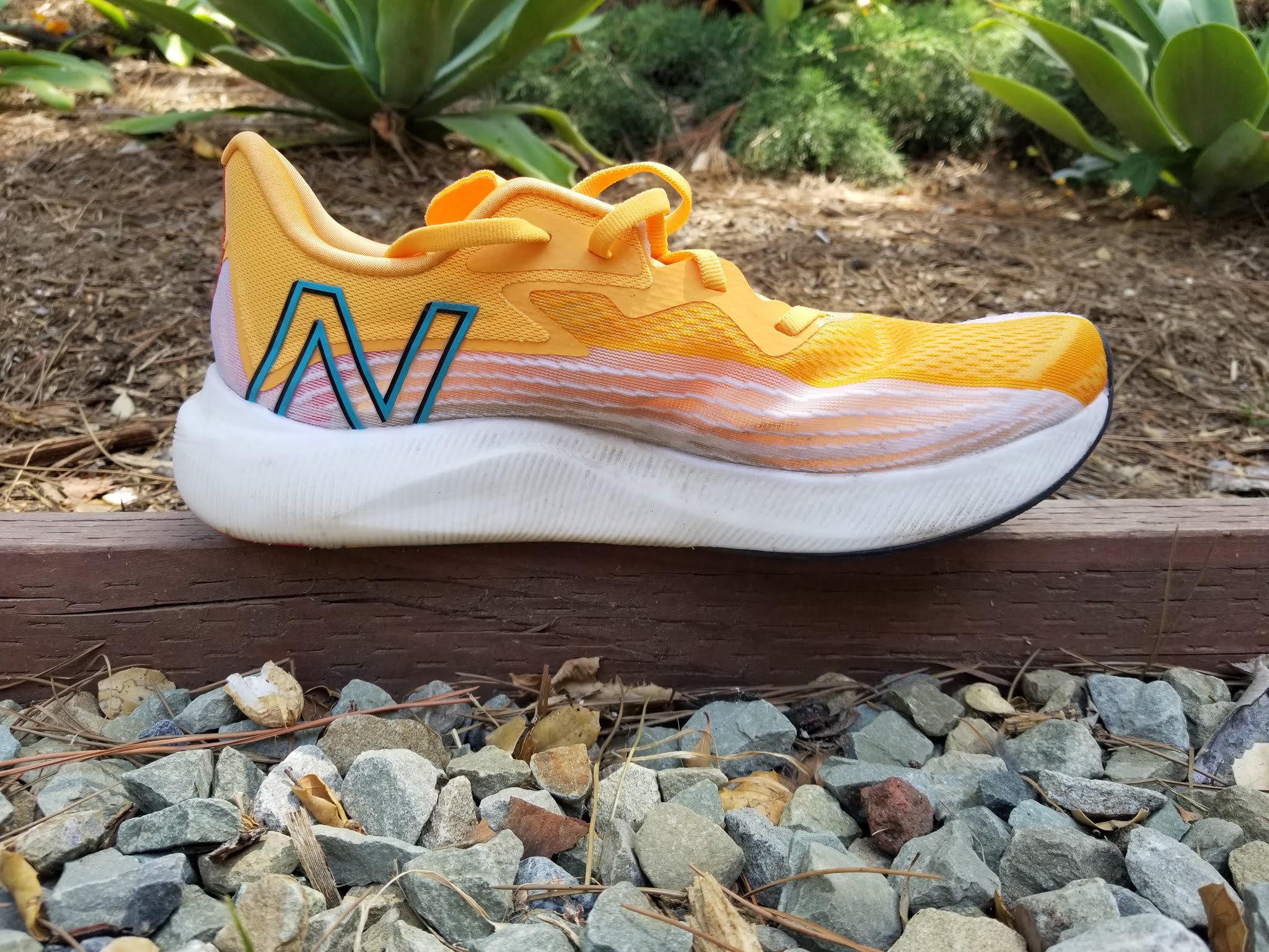 New Balance FuelCell Rebel v2 Multiple Tester Review - DOCTORS OF RUNNING
