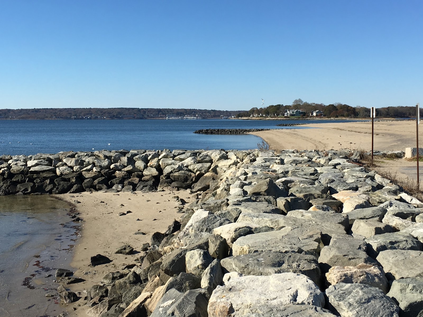Gravel Beach Oakland Beach