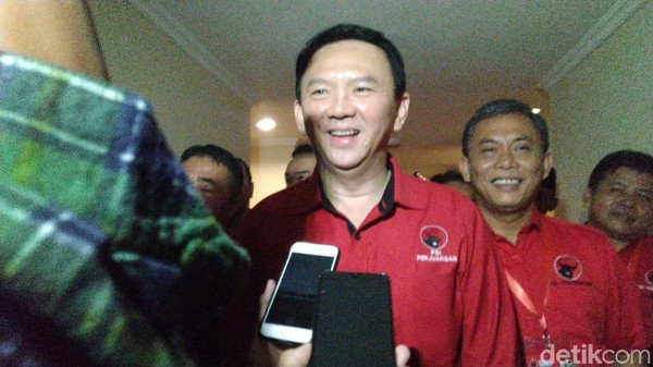 Jadi Bos BUMN Ahok Mesti Mundur dari PDIP? Jadi Bos BUMN Ahok Mesti Mundur dari PDIP?