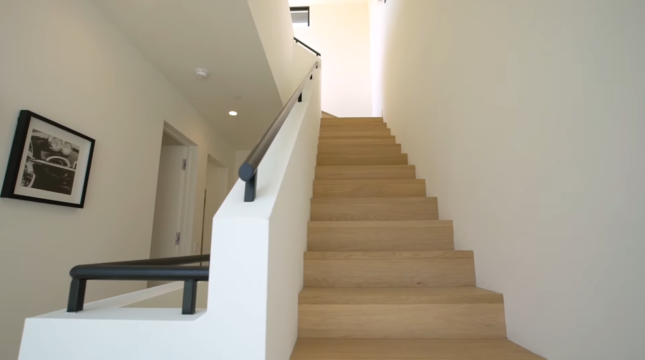 22 Photos vs. 812 HUNTLEY DR #105, West Hollywood CA vs. Luxury Home Interior Design Tour