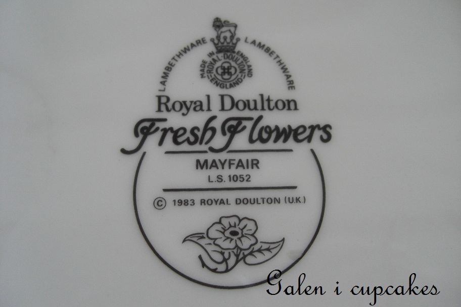Galen i cupcakes Royal Doulton Hyacinth Bucket i mitt kök!!