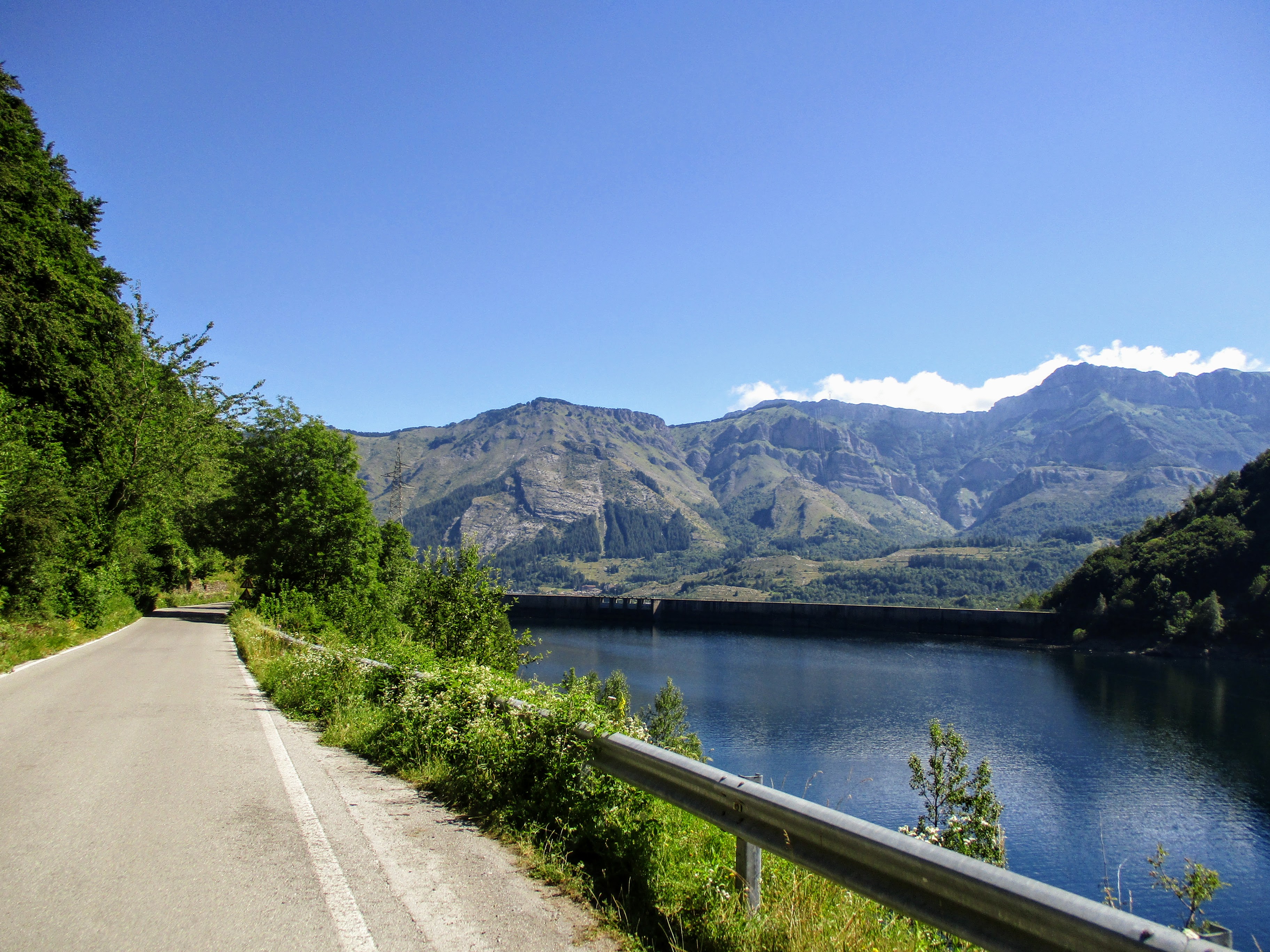 1001 PUERTOS LAGO DELLA PIASTRALAGO DELLA ROVINA