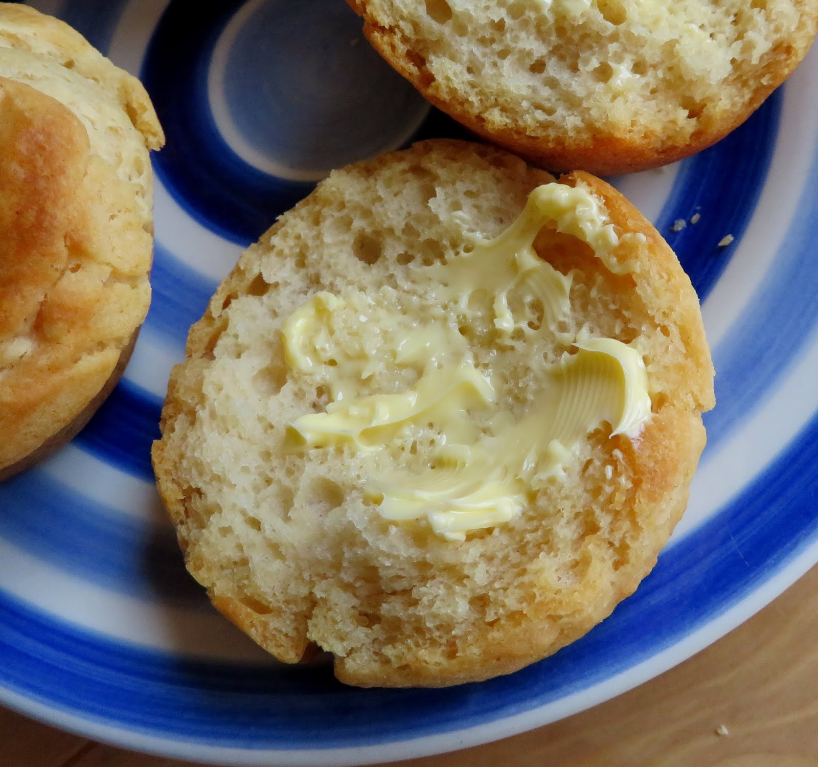 Quick and Easy No Yeast Dinner Rolls