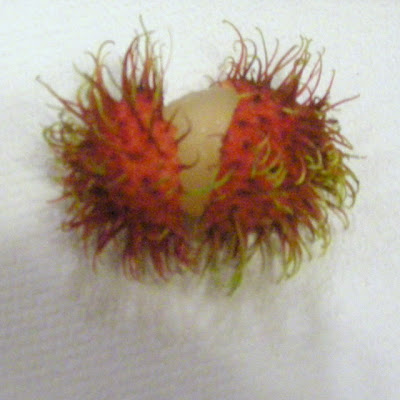  Rambután (Nephelium lappaceum)