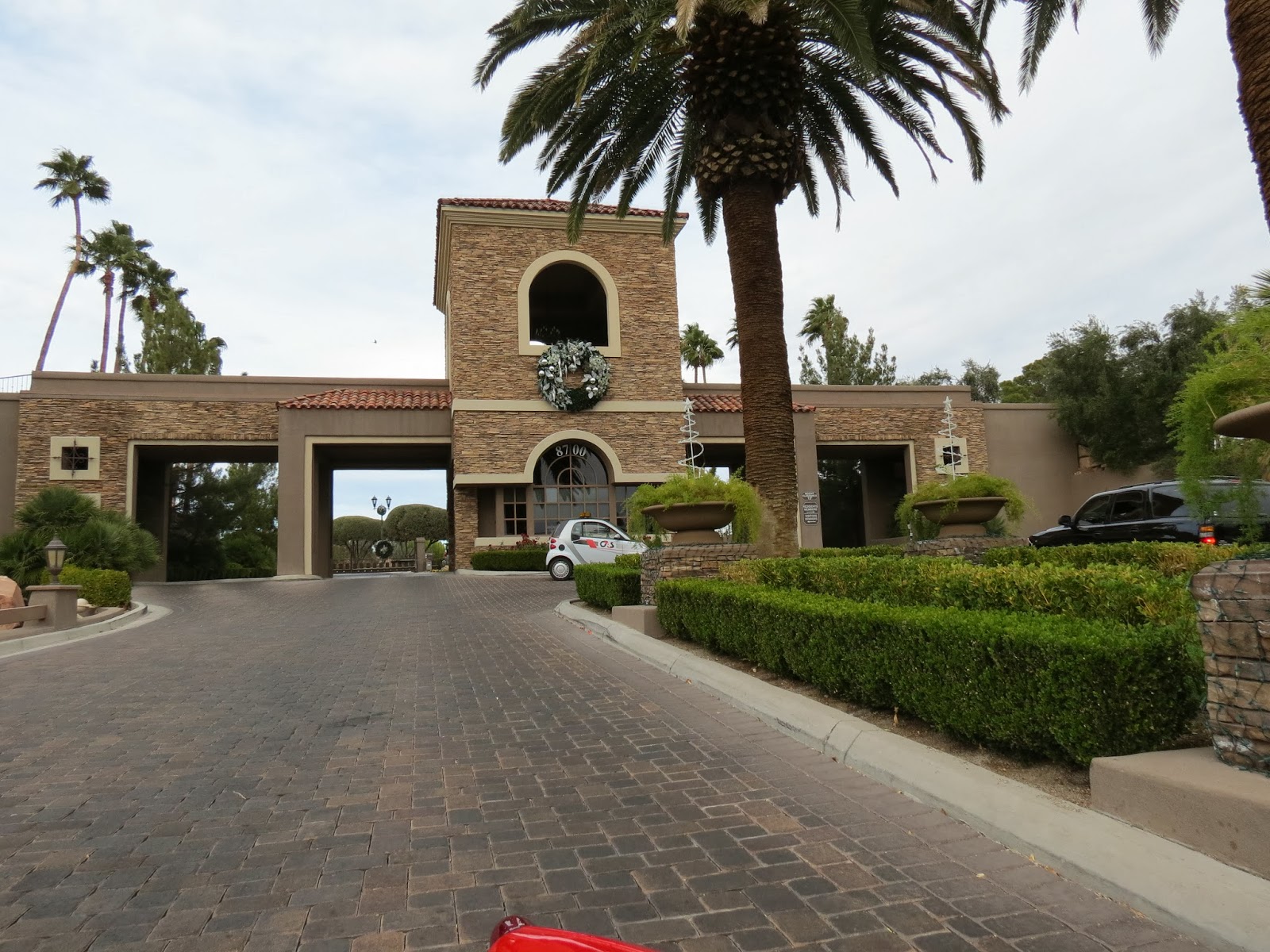 Canyon Gate Country Club Las Vegas. Luxury Real Estate community.