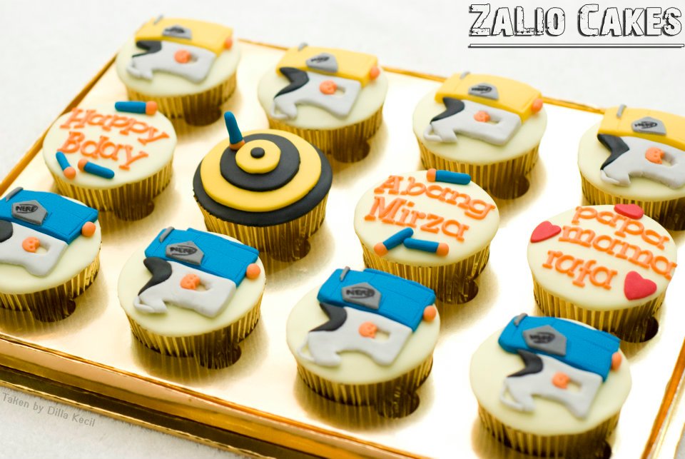 ZaLio Cakes Nerf Cupcakes and Happy B'day Cupcakes