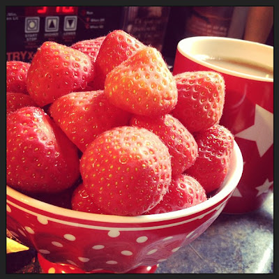 Strawberries and a cuppa in the shed