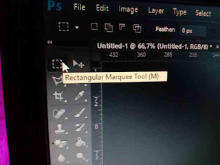 Gambar C-7: Rectangular Marquee tool.