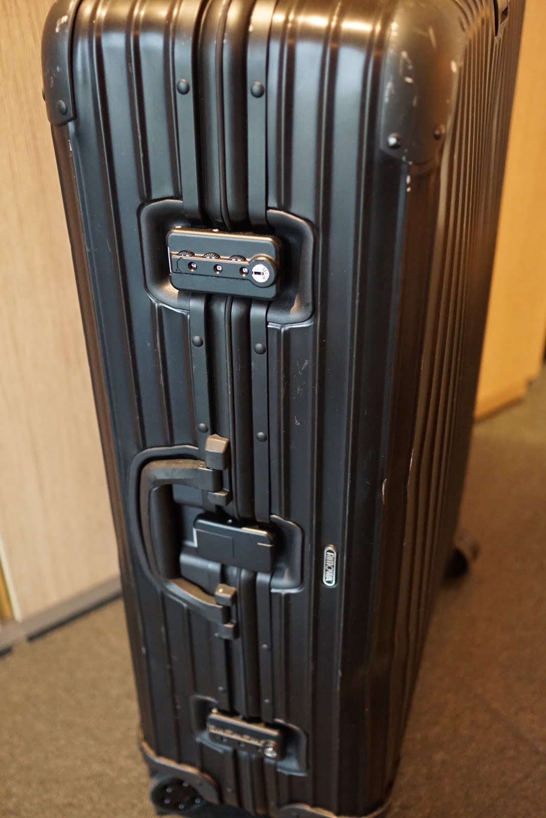 安心と信頼 リモワ トパーズステルス 85L 美品 sushitai.com.mx