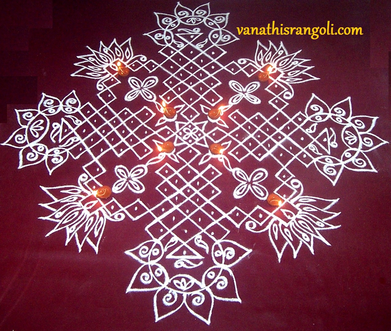 Vanathi's Rangoli / Kolangal Simple and Easy Sikku Kolam with Flower Designs dot pattern 13*1