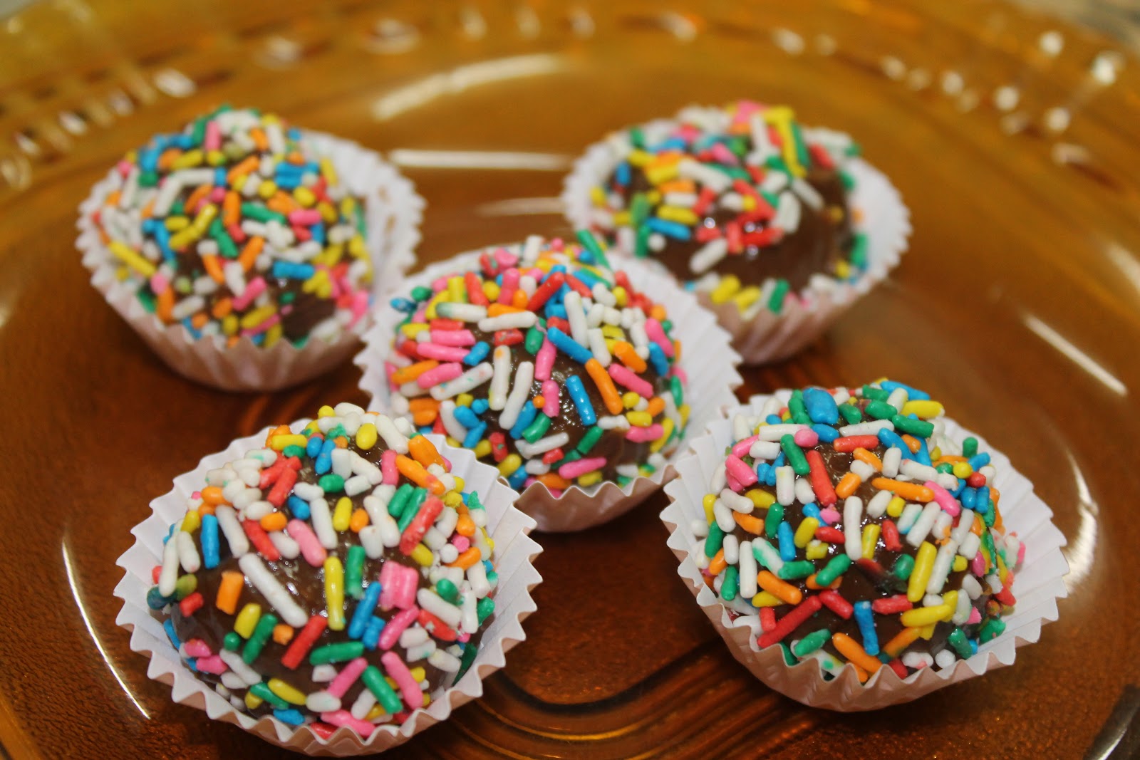 Mely's kitchen Brigadeiro With Rainbow Sprinkles