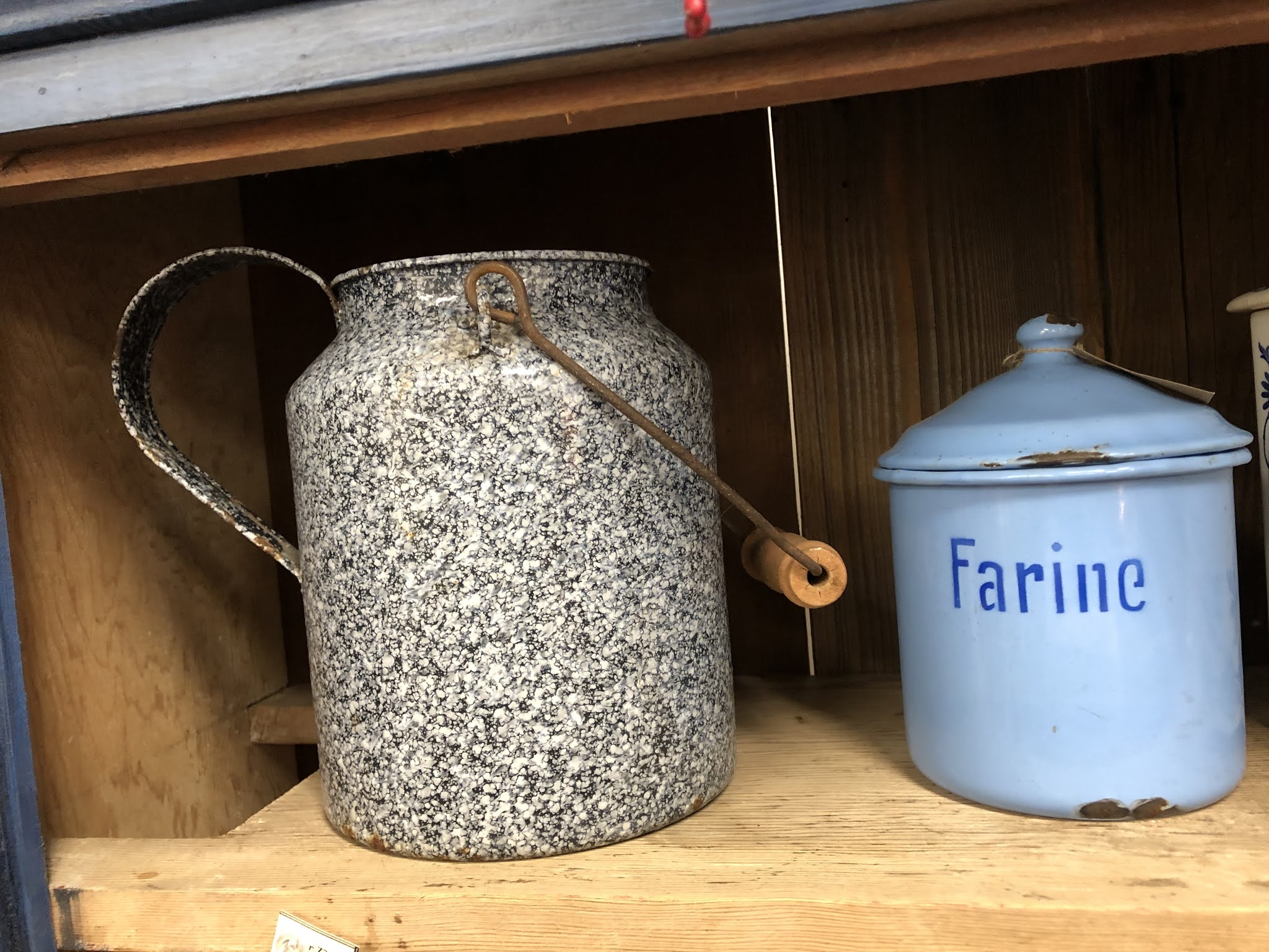 South End Antique Mall Enamelware vs Graniteware