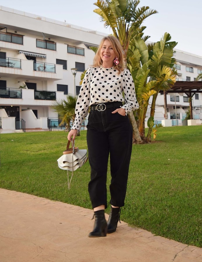 look_con_Lunares_y_Slouchy_otoño