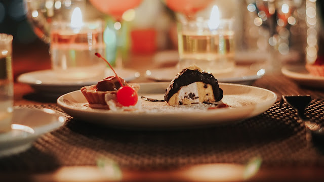 Dessert Brownies with Vanila Ice Cream