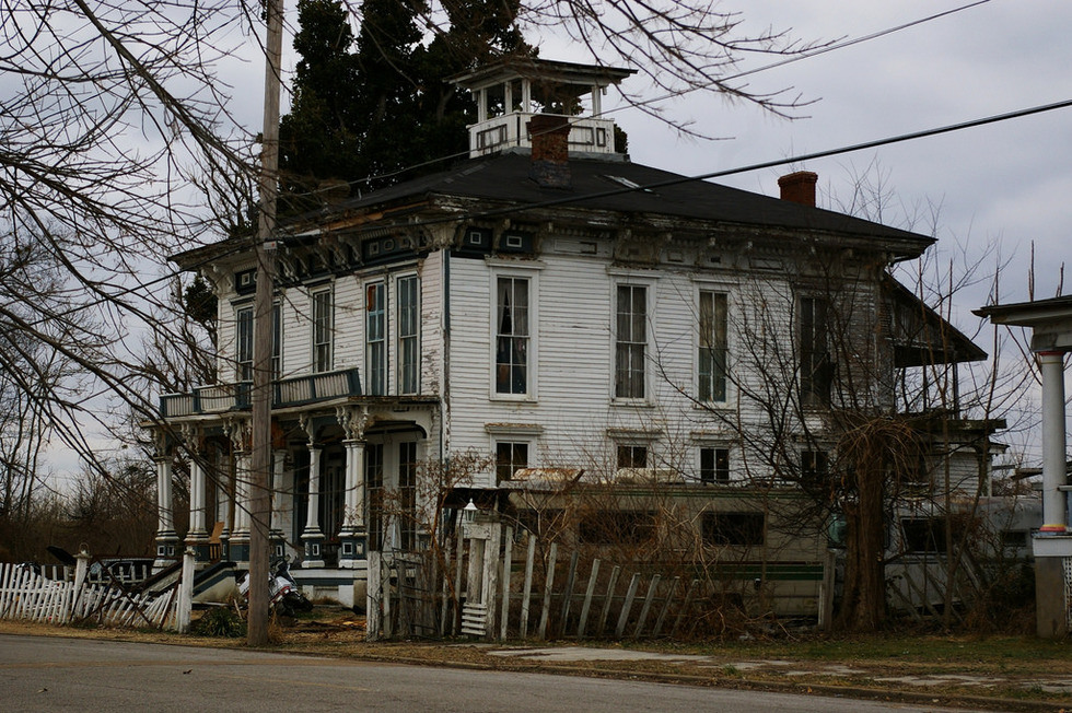 Deserted Places The urban ruins of Cairo, Illinois