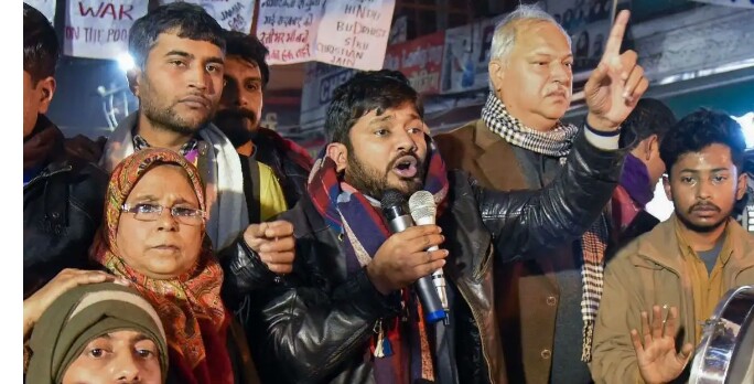 ফের কানহাইয়া কুমারের ওপর হামলা, পাথর ছোঁড়া হল তাঁকে লক্ষ্য করে 1 ফের কানহাইয়া কুমারের ওপর হামলা, পাথর ছোঁড়া হল তাঁকে লক্ষ্য করে