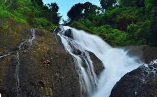 Tempat Wisata di Wonosobo yang Paling Populer dan Indah CURUG WINONG KALIWIRO