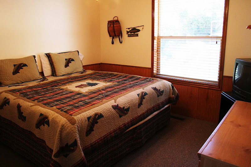 Rental Cabins at Fish Lake Utah Moose Hollow 18 Person Deluxe Cabin at