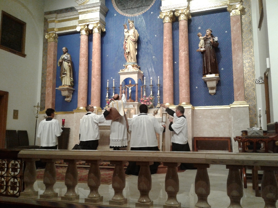 The Brothers of the Little Oratory in San Diego: Images of the Mass of ...