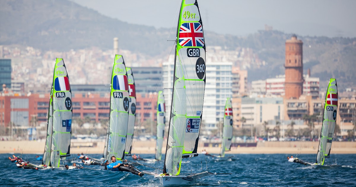 TODO VELA El Campeonato de Europa de 49er y FX se pone en marcha en