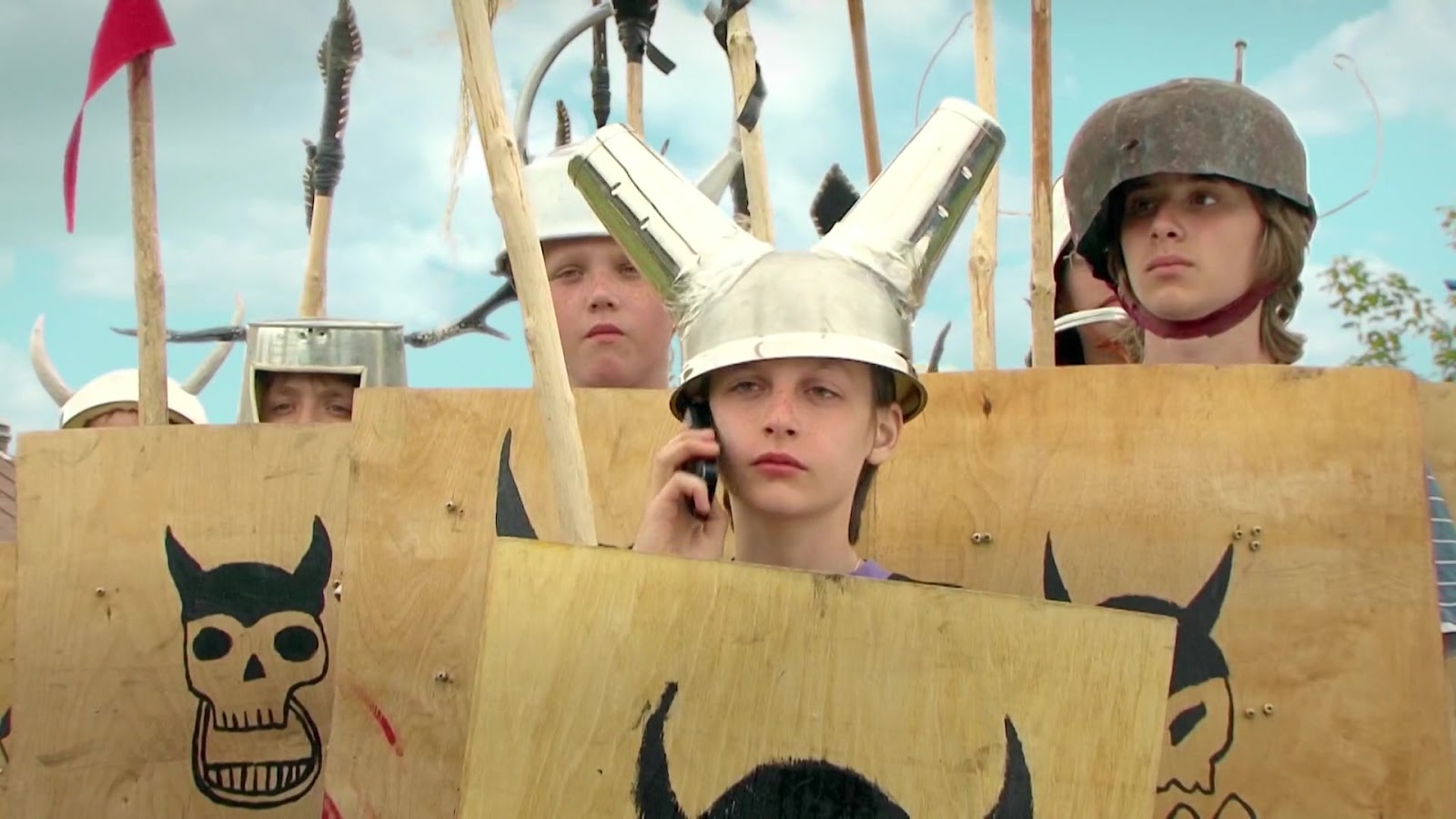 Крапивин викинги. Бегство рогатых викингов крапивин. Бегство рогатых. Бегство рогатых викингов книга обложка. Бегство рогатых.