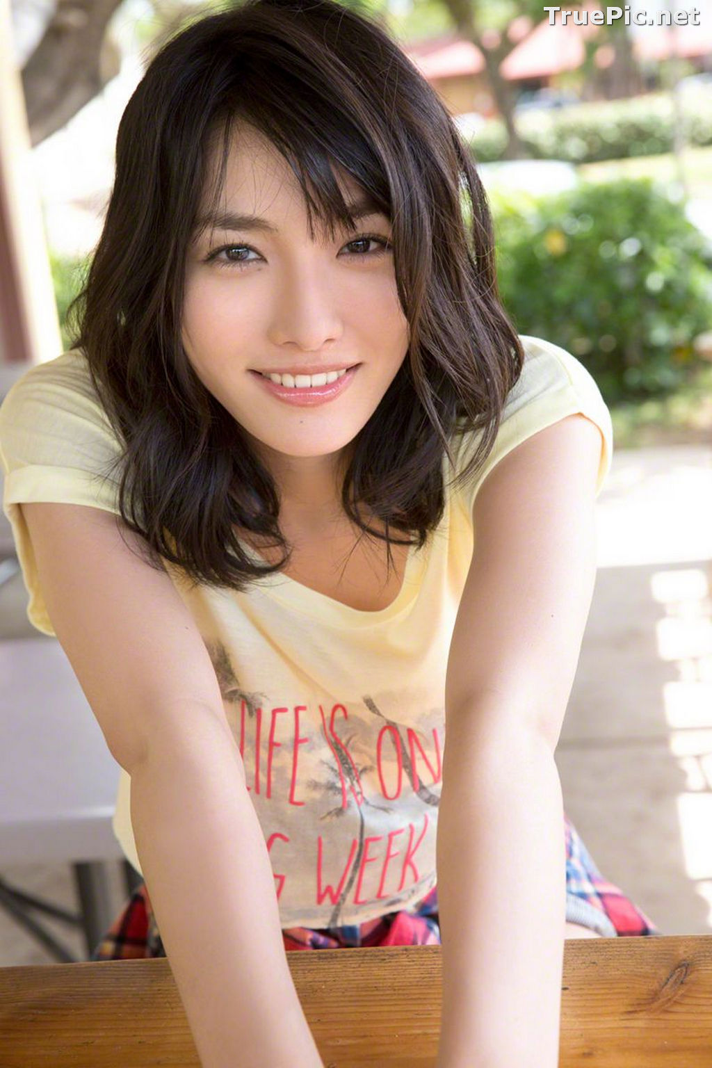 Wanibooks No 127 Japanese Gravure Idol And Actress Anna Konno