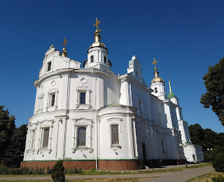 Полтава. Соборный майдан. Кафедральный собор Успения Пресвятой Богородицы 